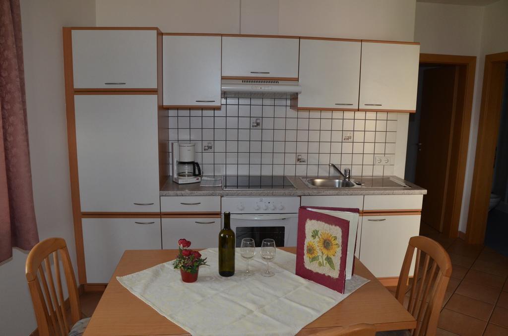 Appartement Ansitz Weissenheim à Appiano Sulla Strada Del Vino Chambre photo